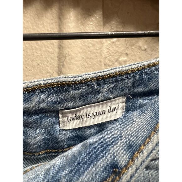 A Beautiful Soul Today Is Your Day Blue Jeans Shorts Woman’s Size 14 - Picture 8 of 11